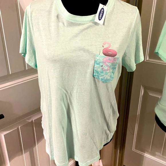 Old Navy Tshirt - Picture 1 of 2